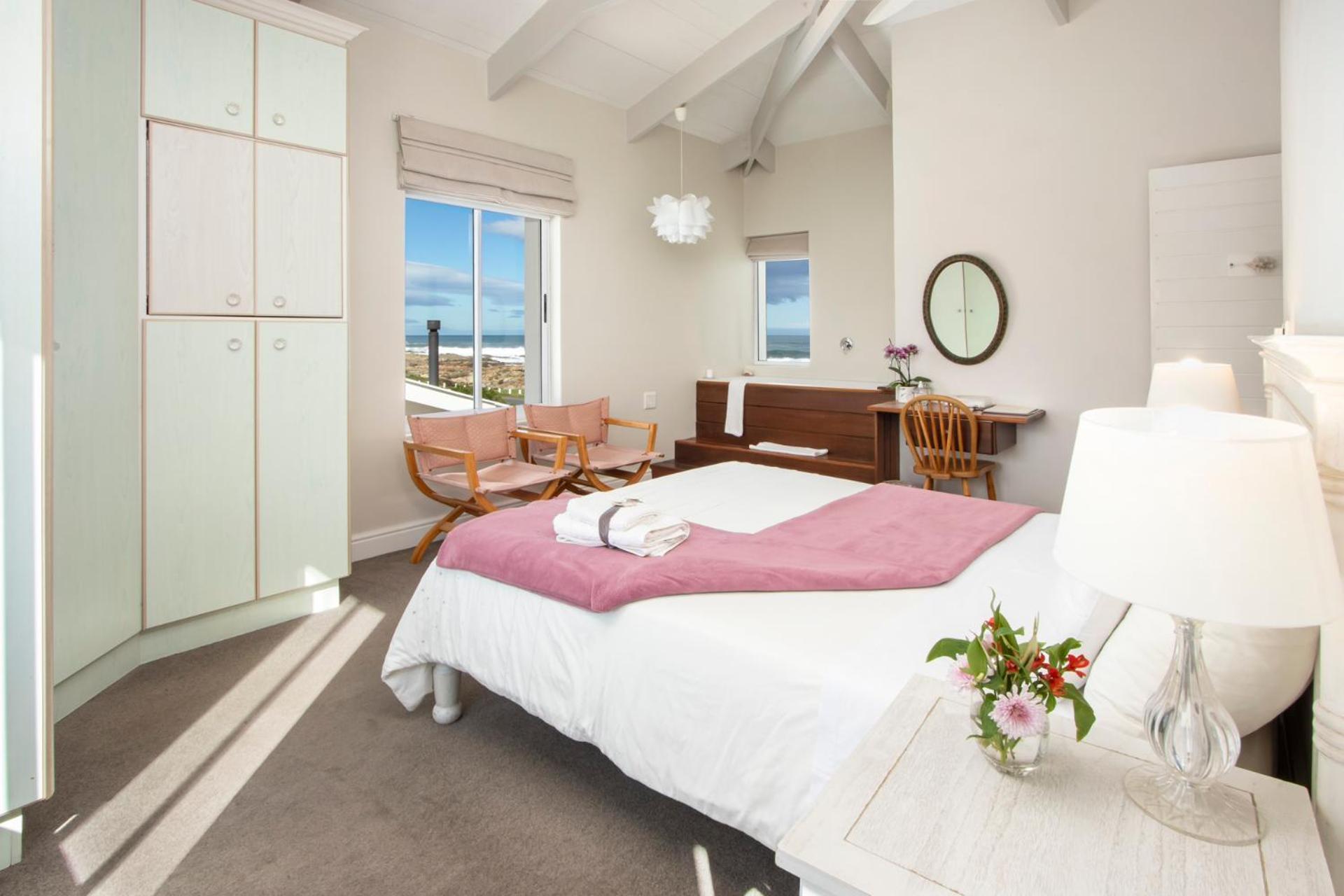138 Marine Beachfront Guesthouse Hermanus Exterior foto