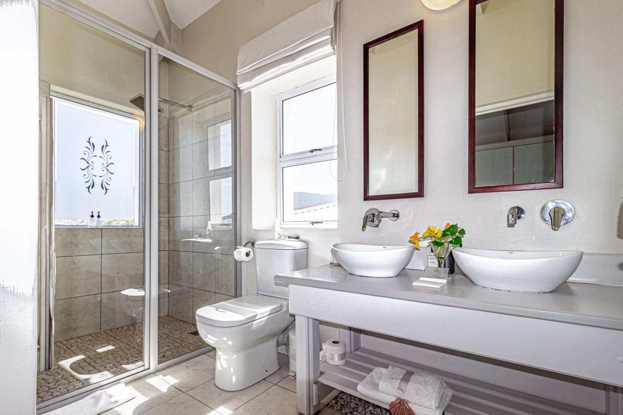 138 Marine Beachfront Guesthouse Hermanus Exterior foto
