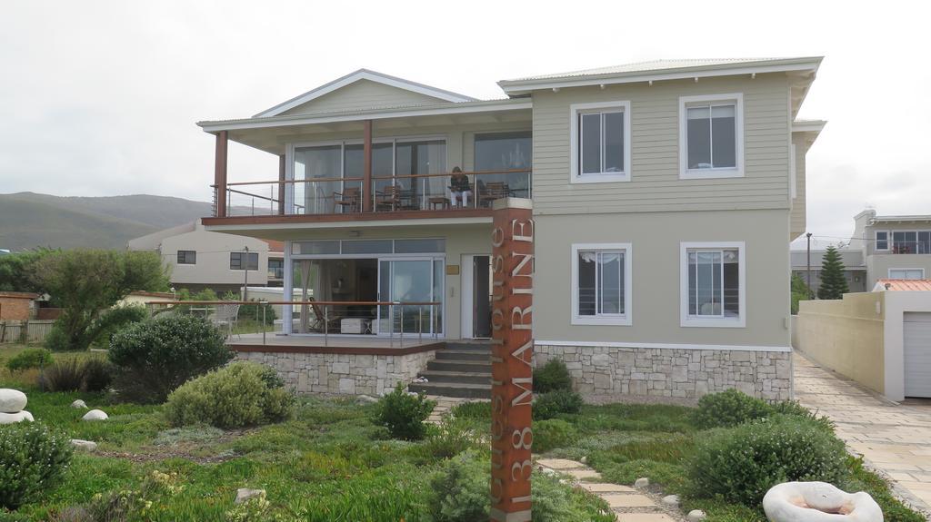 138 Marine Beachfront Guesthouse Hermanus Exterior foto