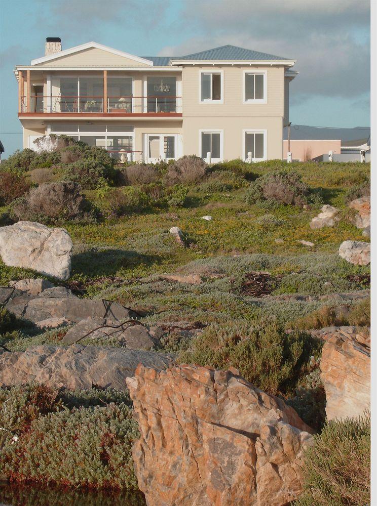 138 Marine Beachfront Guesthouse Hermanus Exterior foto
